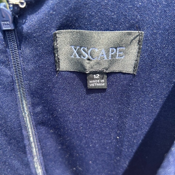 Xscape Evenings Xscape 3D Floral V Neck Gown Wedding Guest Formal Evening Gown - Picture 9 of 12